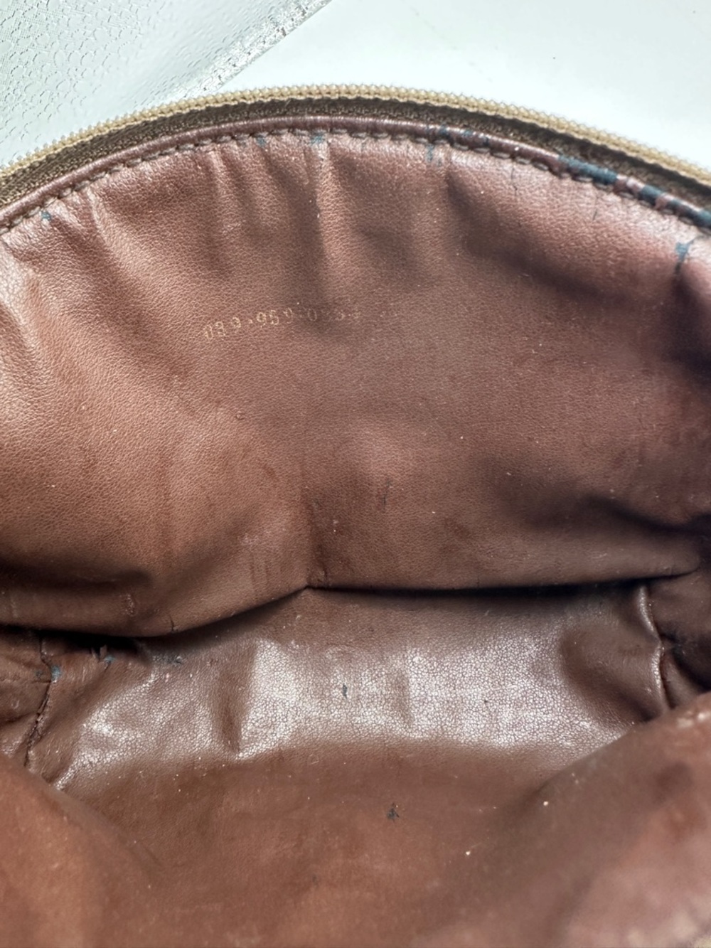 Gucci Tan Brown Vintage GG Monogram Authentic Toiletry Pouch - Picture 9 of 9